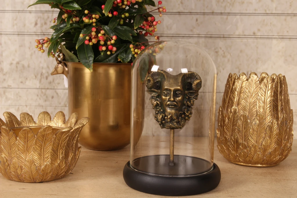 Figurine de Bacchus sous cloche en verre - or - 23 cm - résine artistique