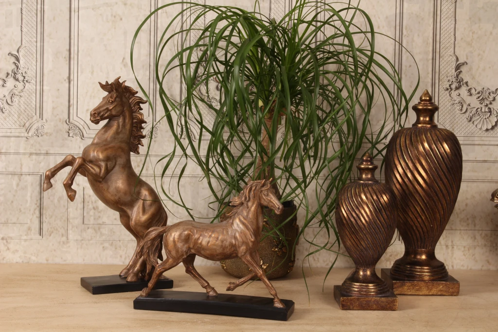 Statue de cheval couleur bronze - 43,5 cm