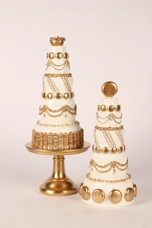 Gâteau décoratif - blanc/crème avec or - 33,5 cm - résine synthétique
