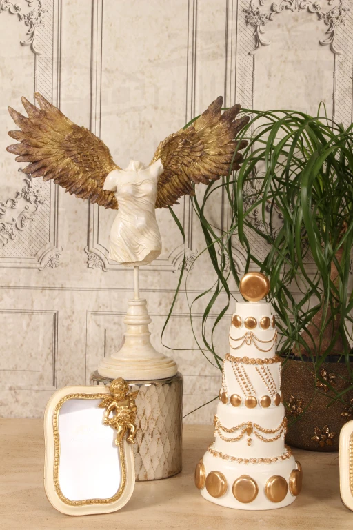 Gâteau décoratif - blanc/crème avec or - 33,5 cm - résine synthétique