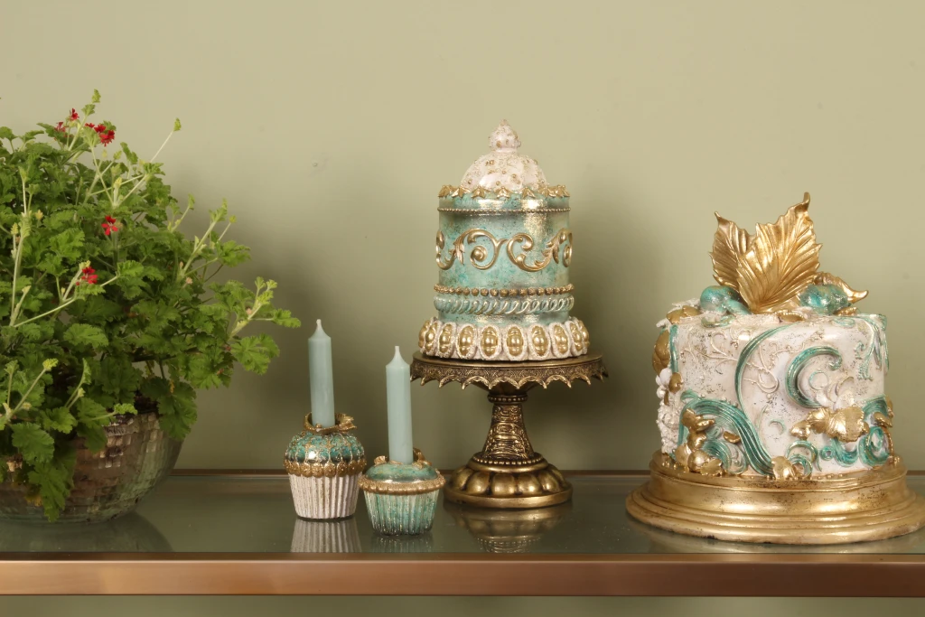 Gâteau décoratif - bleu - 23 cm - résine synthétique - 1 pièce