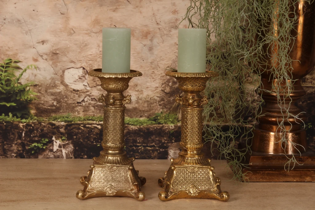 Candélabre - 22,5 cm - or - résine synthétique